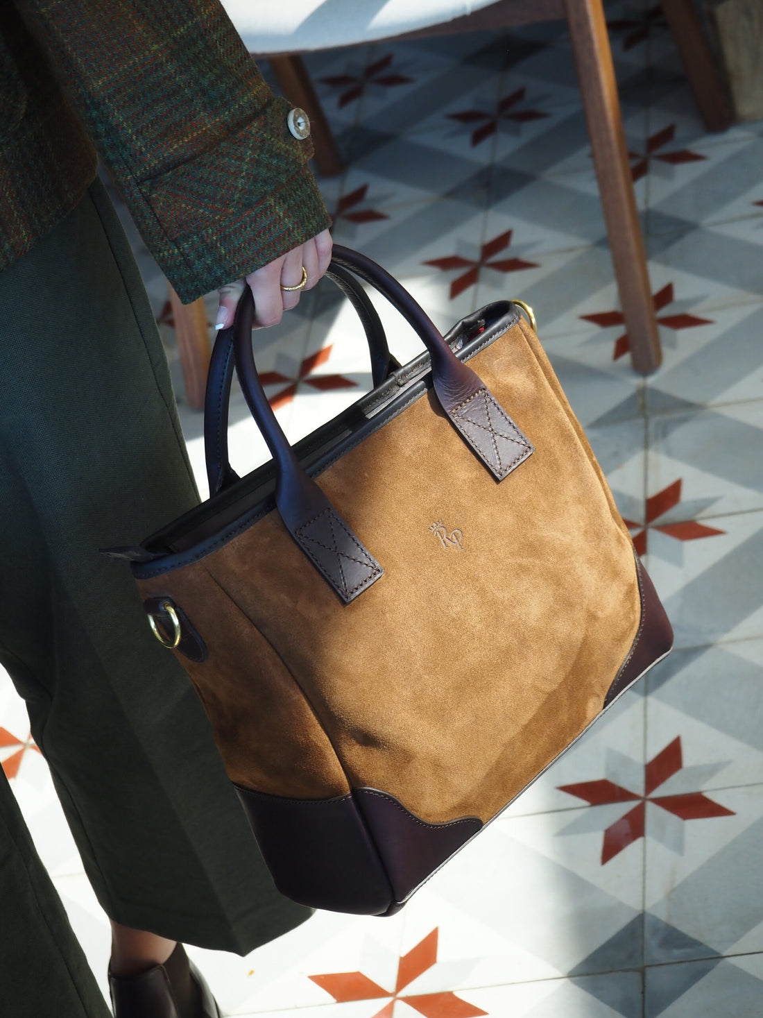 THE ICONIC XS URBAN CARAMEL