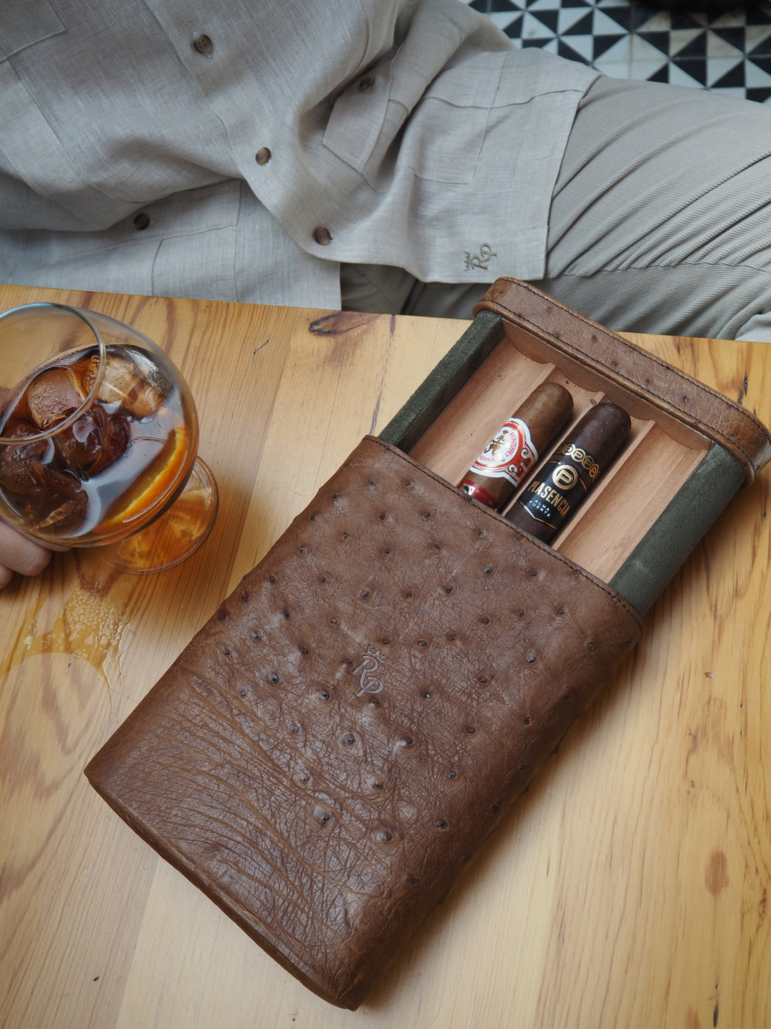 ESTUCHE DE PUROS