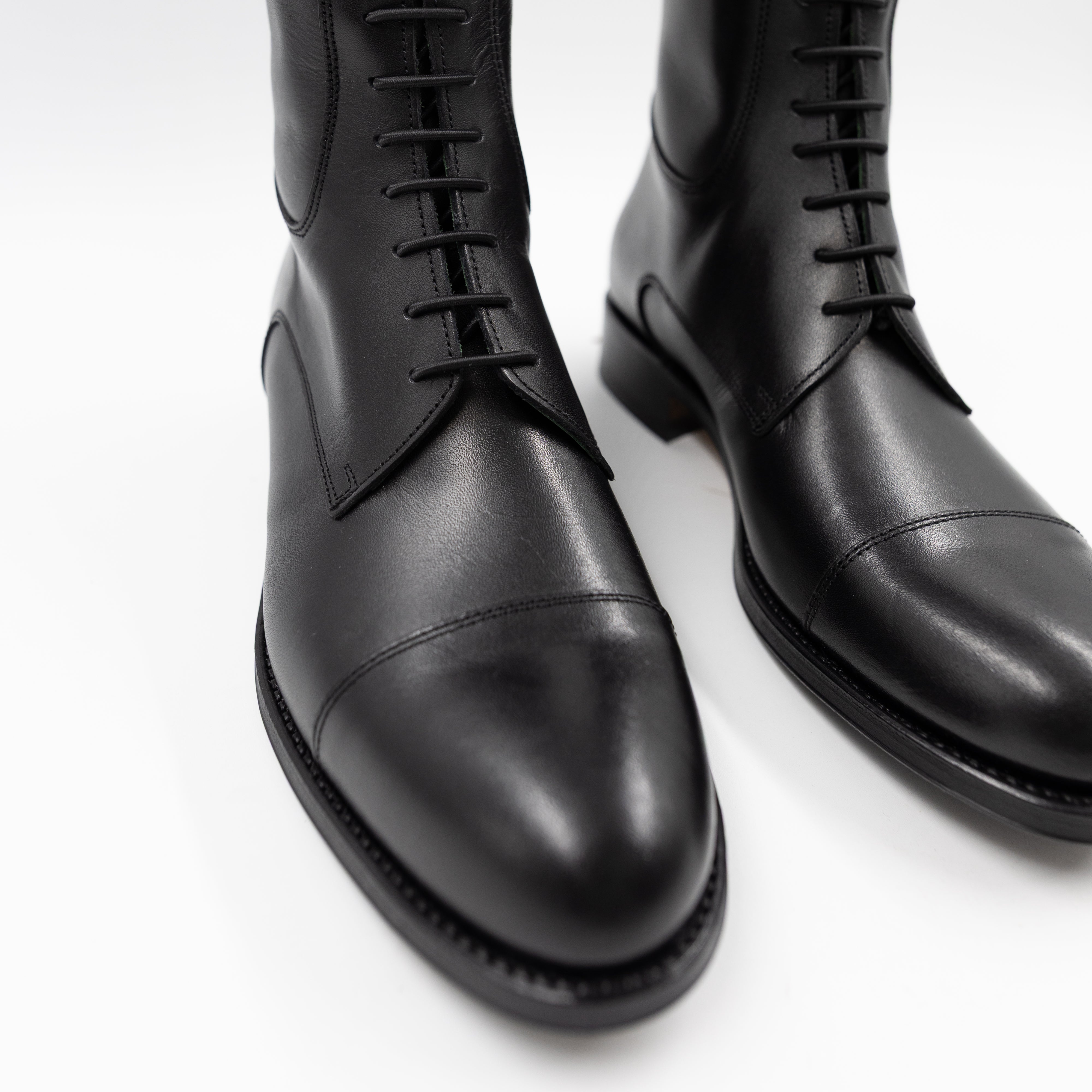 BOTA INGLESA NEGRA