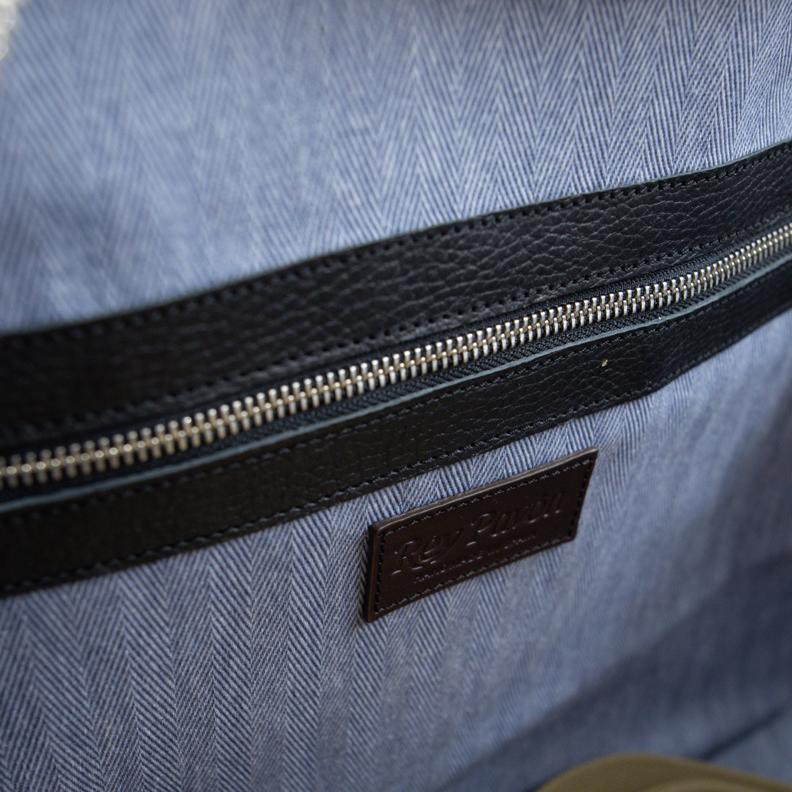 THE NOMAD URBAN BLACK
