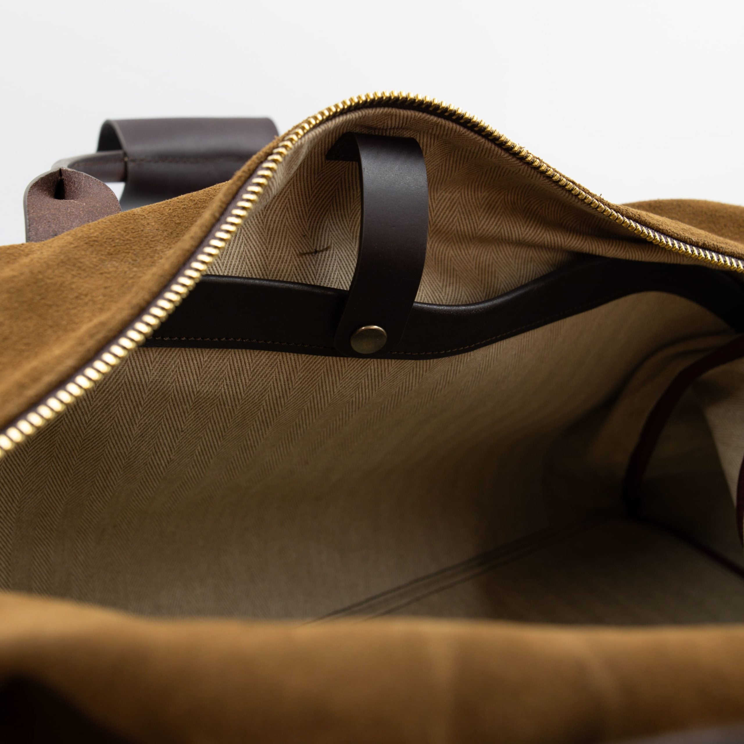 THE TRAVELER URBAN CARAMEL