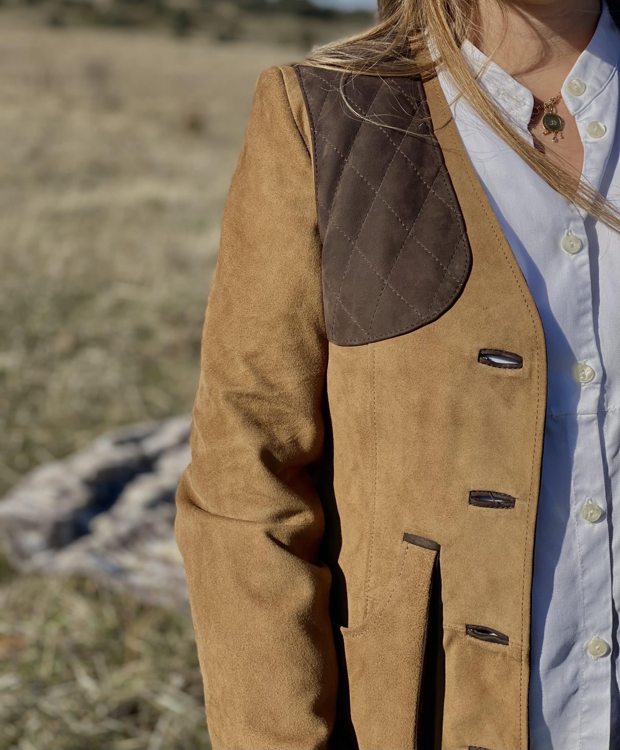 SLEEVELESS JACKET WOMAN